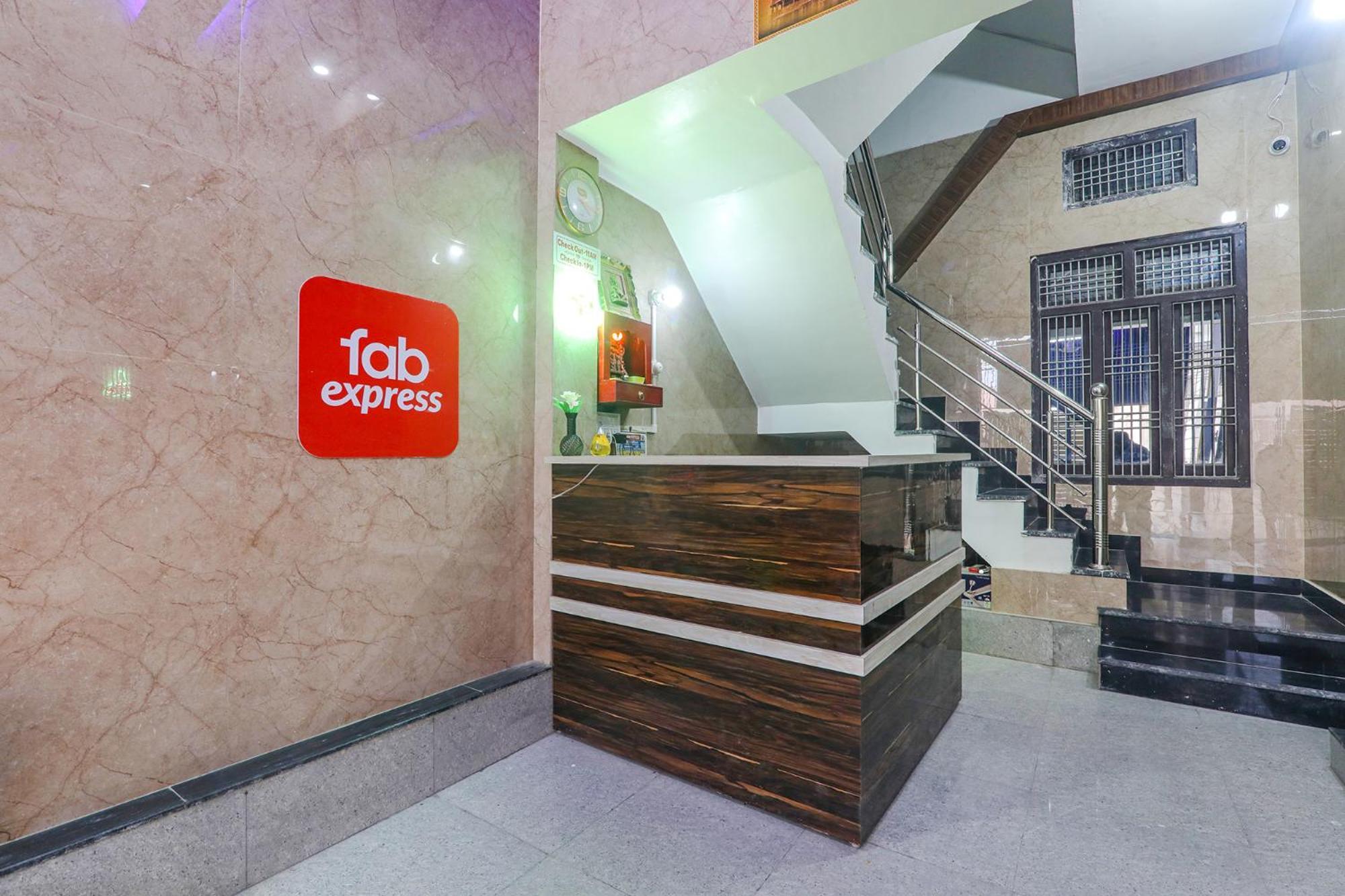 Fabexpress Milan Palace Ayodhya Ngoại thất bức ảnh